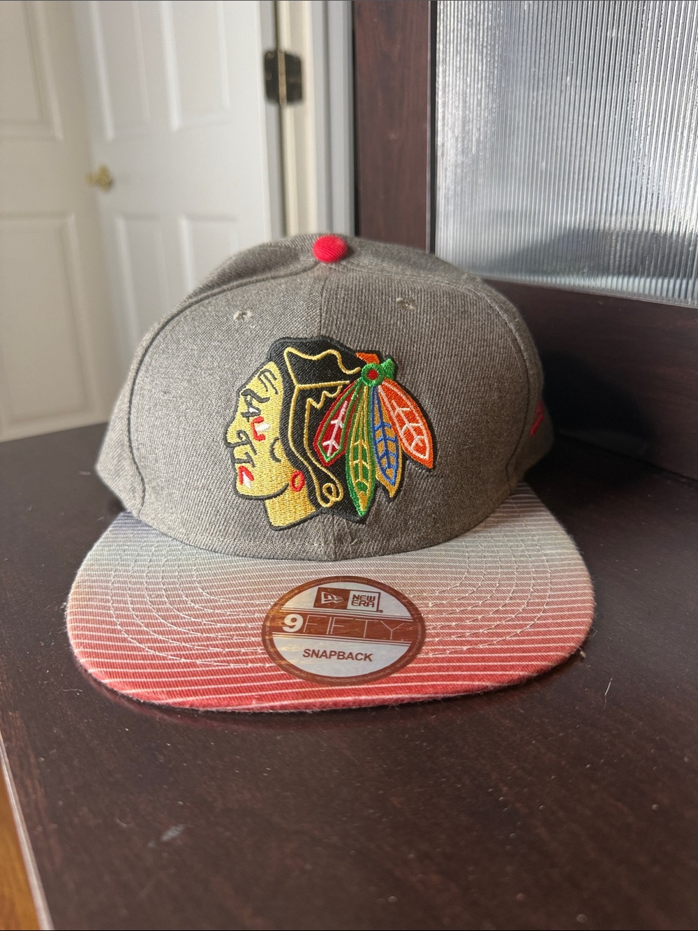 Chicago Black Hawks Snapback Hat with Embroidered Logo new era OS